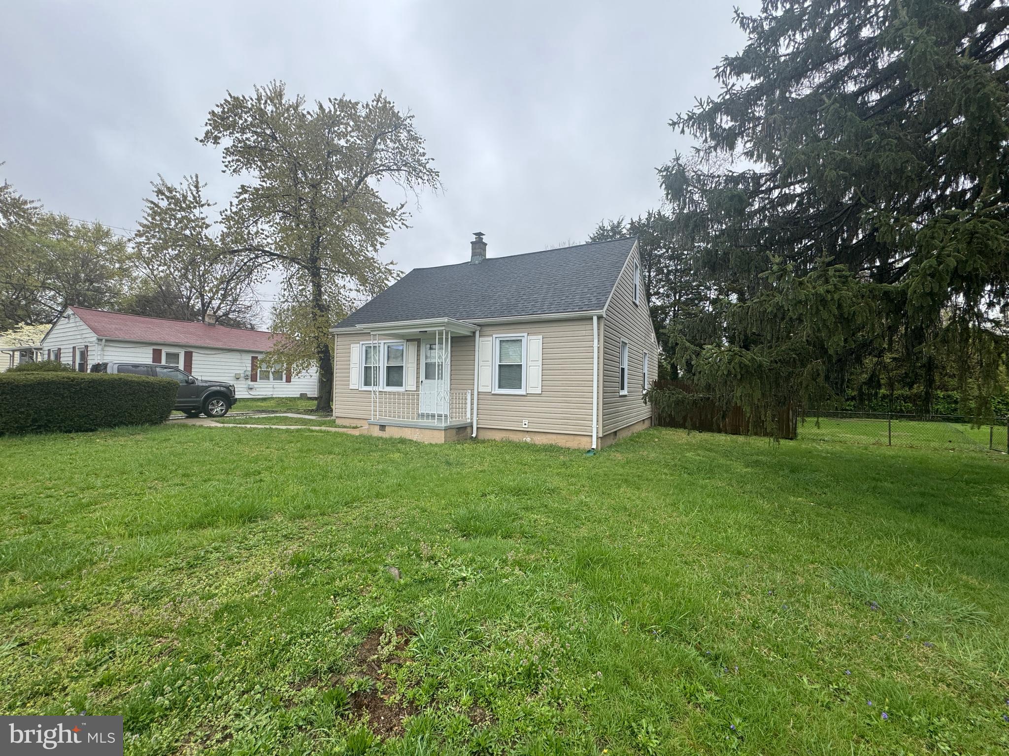 2810 Xavier Lane District Heights, MD 20747 - Photo 27 of 27 a view of a house with backyard and garden