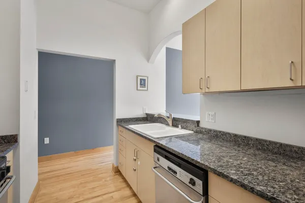 $399,900 | 1150 Williamson Street, Unit 204, Madison, WI 53703