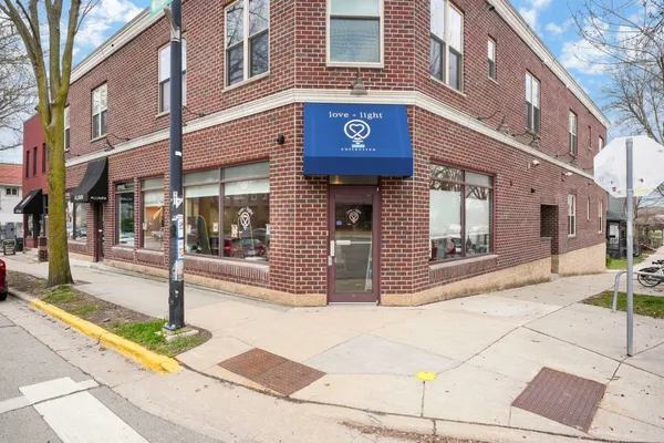$389,900 | 1150 Williamson Street, Unit 204, Madison, WI 53703