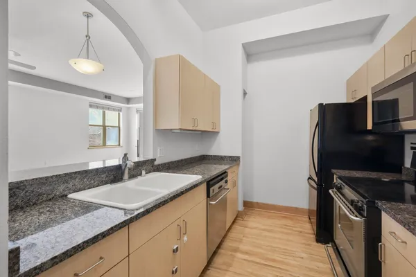 $399,900 | 1150 Williamson Street, Unit 204, Madison, WI 53703
