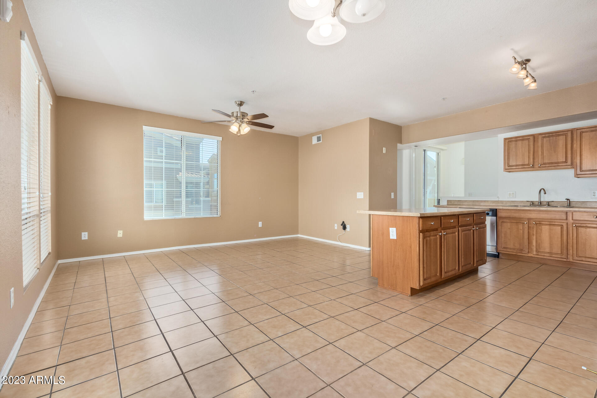 18250 North Cave Creek Road, Unit 112 Phoenix, AZ 85032 - Photo 4 of 37 0004-04 - Cave Creek