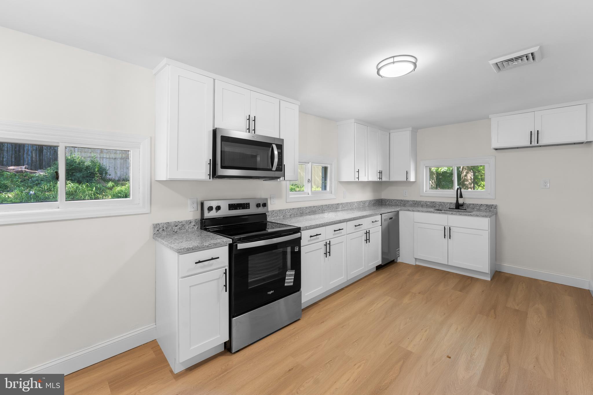 41 Stonetown Road Birdsboro, PA 19508 - Photo 3 of 30