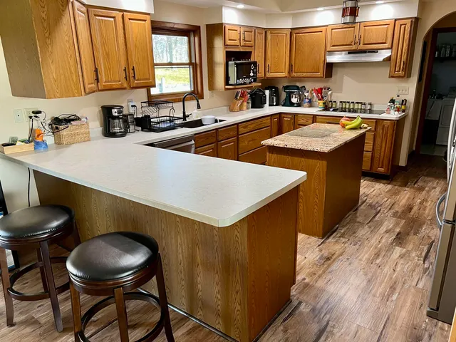 $2,400 | 6500 County Road K, Unit 2, Waunakee, WI 53597