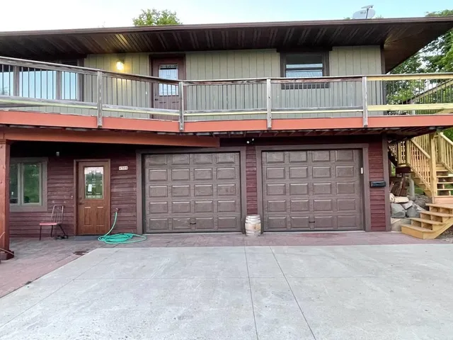 $2,400 | 6500 County Road K, Unit 2, Waunakee, WI 53597