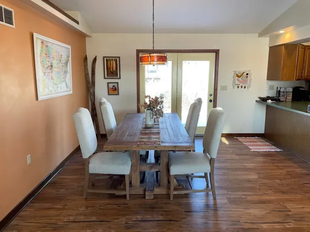 $2,400 | 6500 County Road K, Unit 2, Waunakee, WI 53597