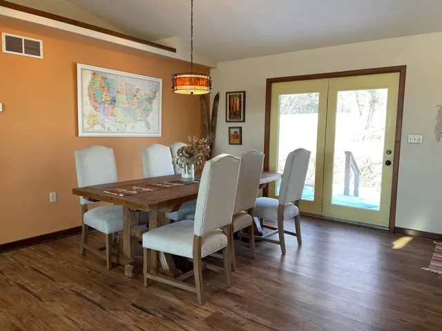 $2,400 | 6500 County Road K, Unit 2, Waunakee, WI 53597