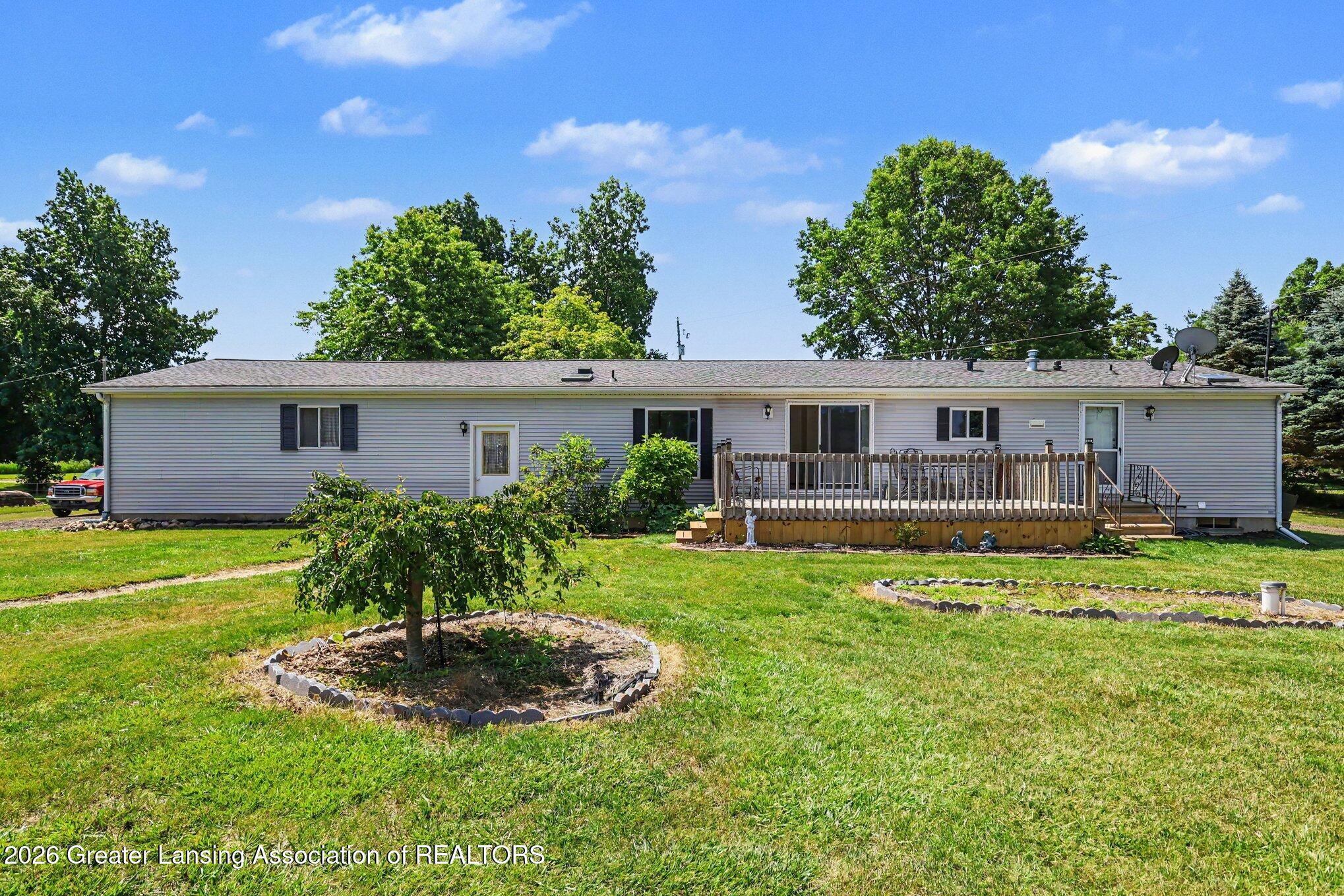 4270 Trumble Road Jackson, MI 49201 - Photo 16 of 31 Back