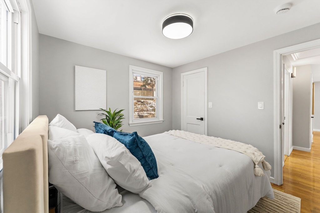 10 Van Brunt Street Boston, MA 02136 - Photo 14 of 30