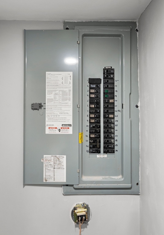 10 Van Brunt Street Boston, MA 02136 - Photo 25 of 31 a view of wooden door