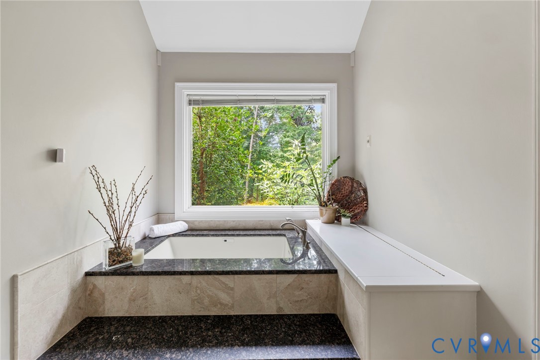 2125 Strawberry Run Crozier, VA 23039 - Photo 25 of 50 a view of a room that has a couch in it