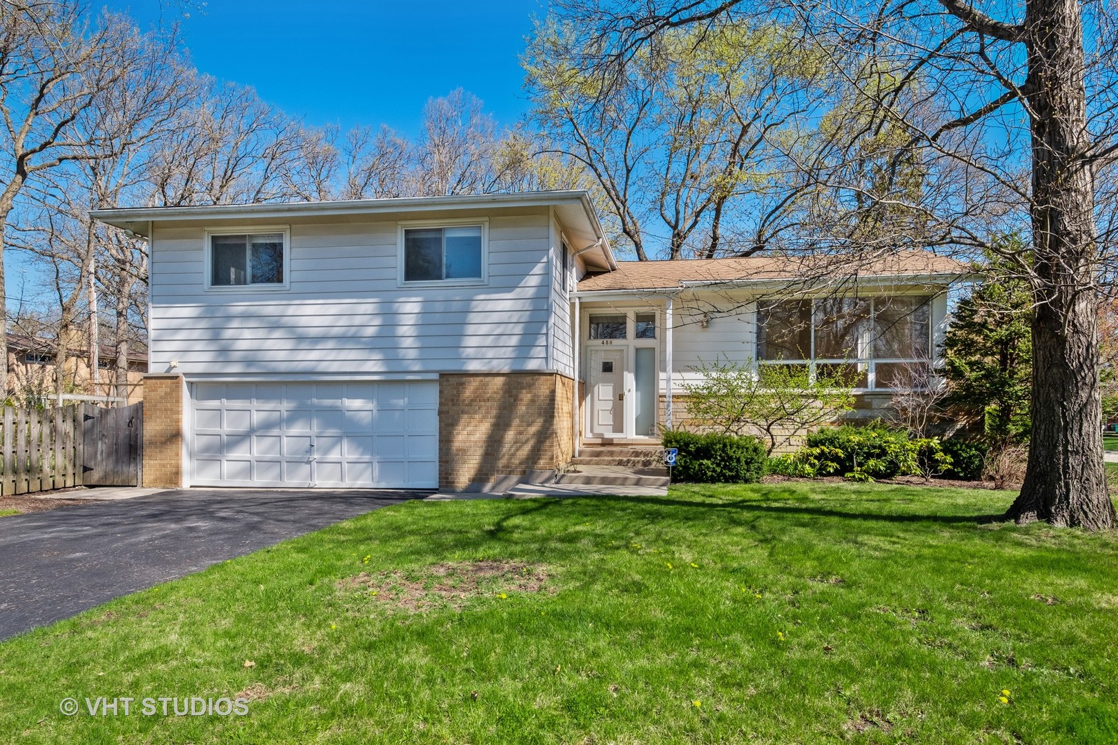 480 Westgate Road Deerfield, IL 60015 - Photo 1 of 10