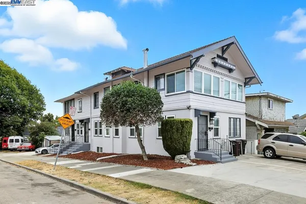 $1,150,000 | 2138 19th Avenue, Oakland, CA 94606