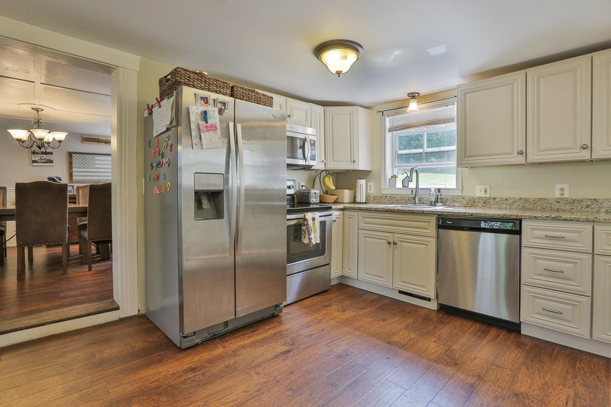 1627 Hooksett Road Hooksett, NH 03106 - Photo 4 of 23
