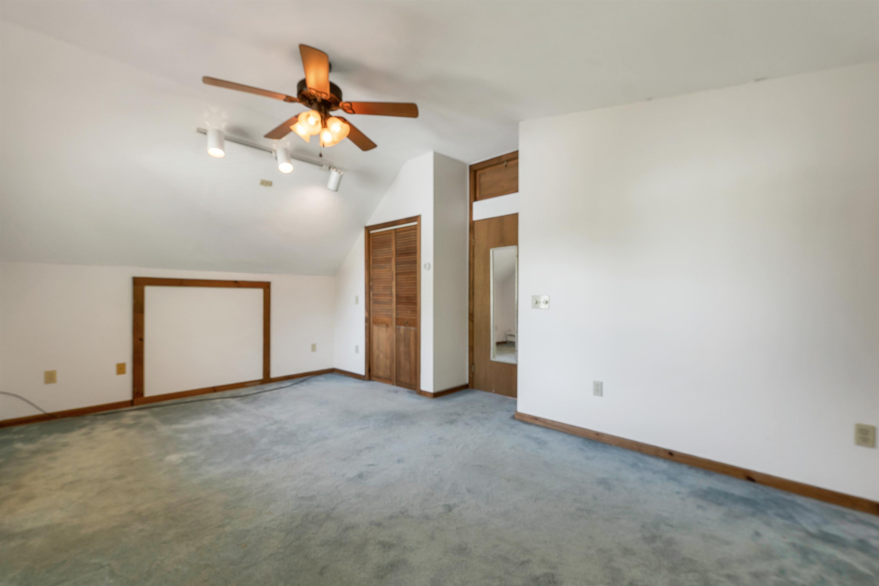 21 Spruce Street Laconia, NH 03246 - Photo 33 of 51