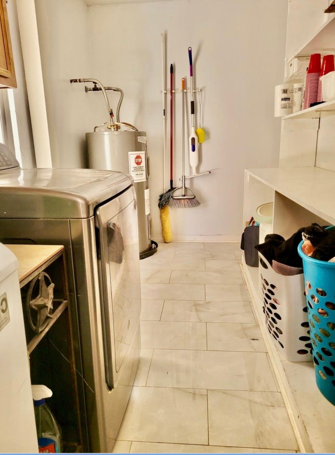 10211 Kerr Lane Conroe, TX 77385 - Photo 15 of 25 a bathroom with a sink and mirror