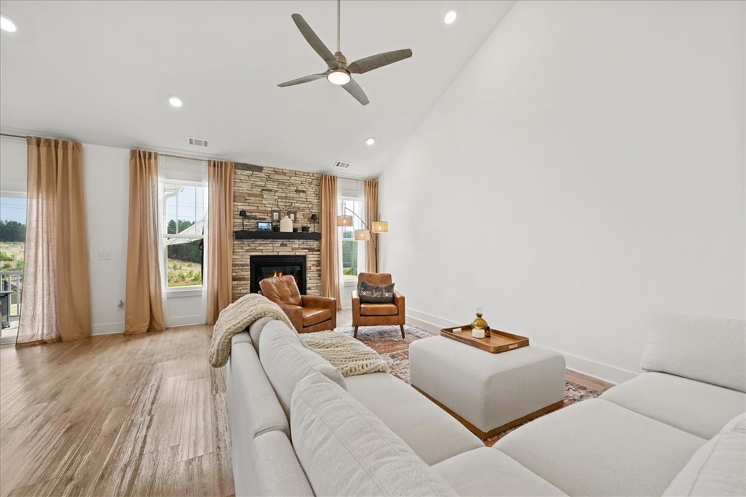 215 Founders Boulevard Central, SC 29630 - Photo 2 of 50