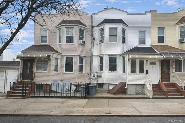 $994,999 | 60-17 80th Avenue | Glendale