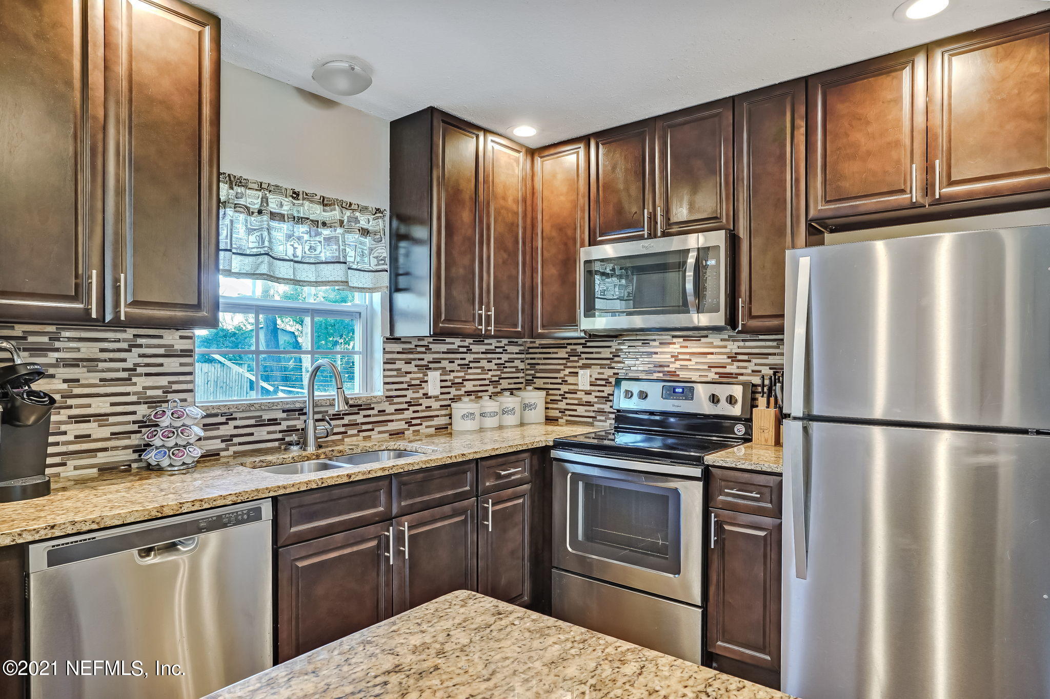 217 Sapelo Road Jacksonville, FL 32216 - Photo 17 of 42 Kitchen
