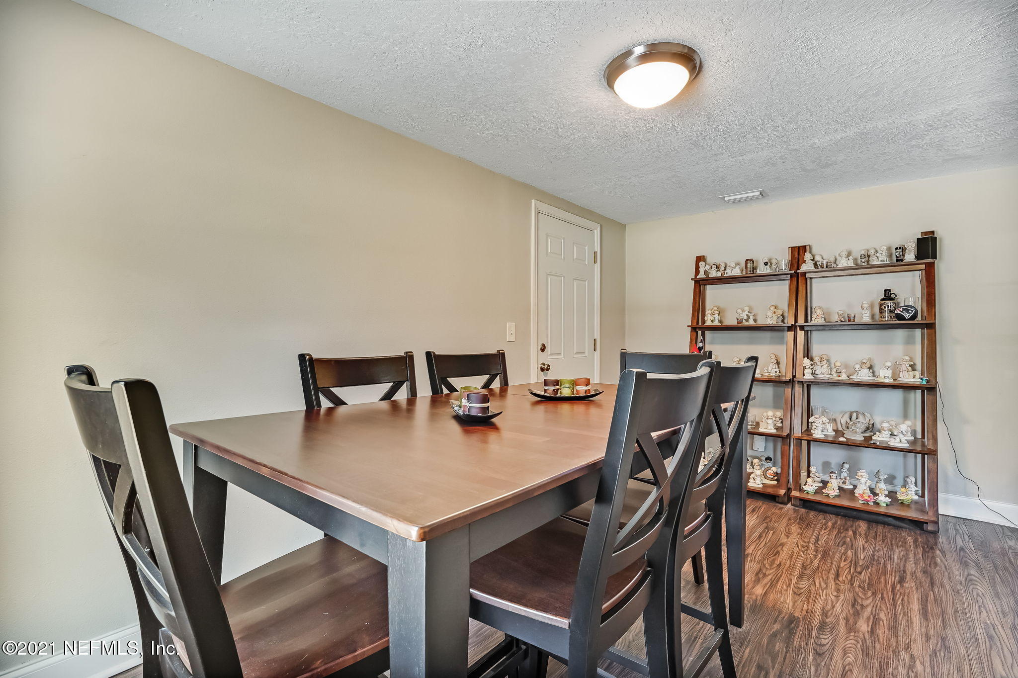 217 Sapelo Road Jacksonville, FL 32216 - Photo 9 of 42 Dining room 4