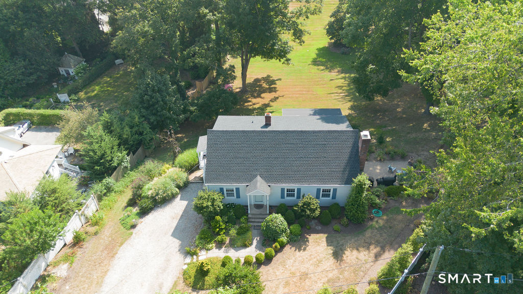 111 Mill Hill Road Fairfield, CT 06890 - Photo 4 of 39 Gallery Image 4