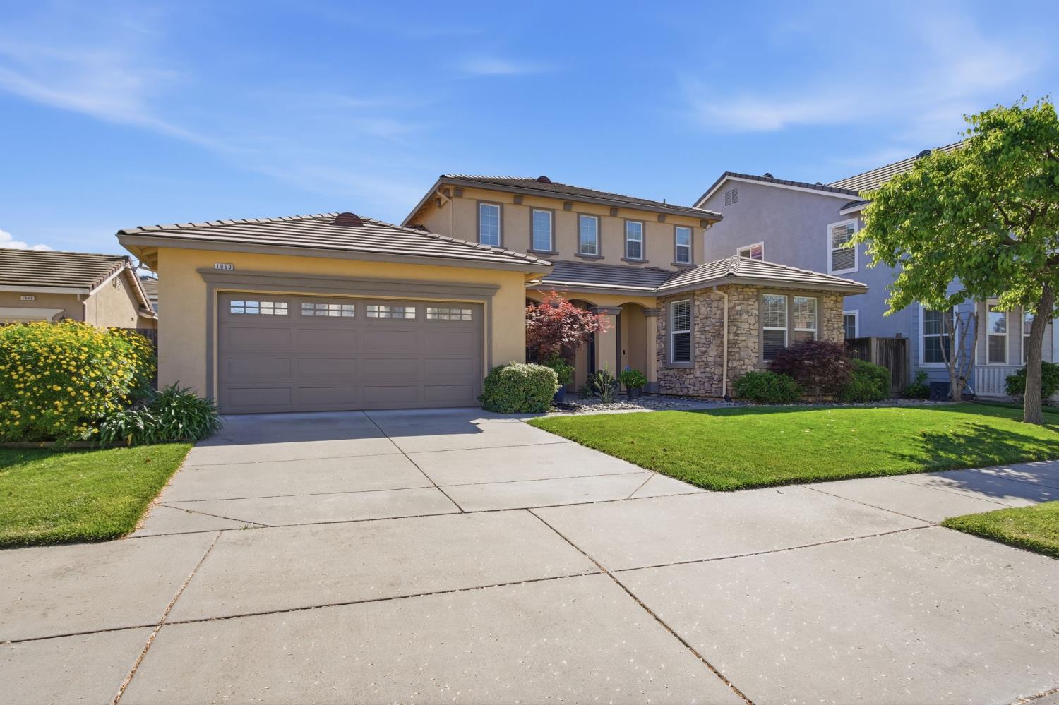 1950 Trail Way Turlock, CA 95382 - Photo 2 of 34