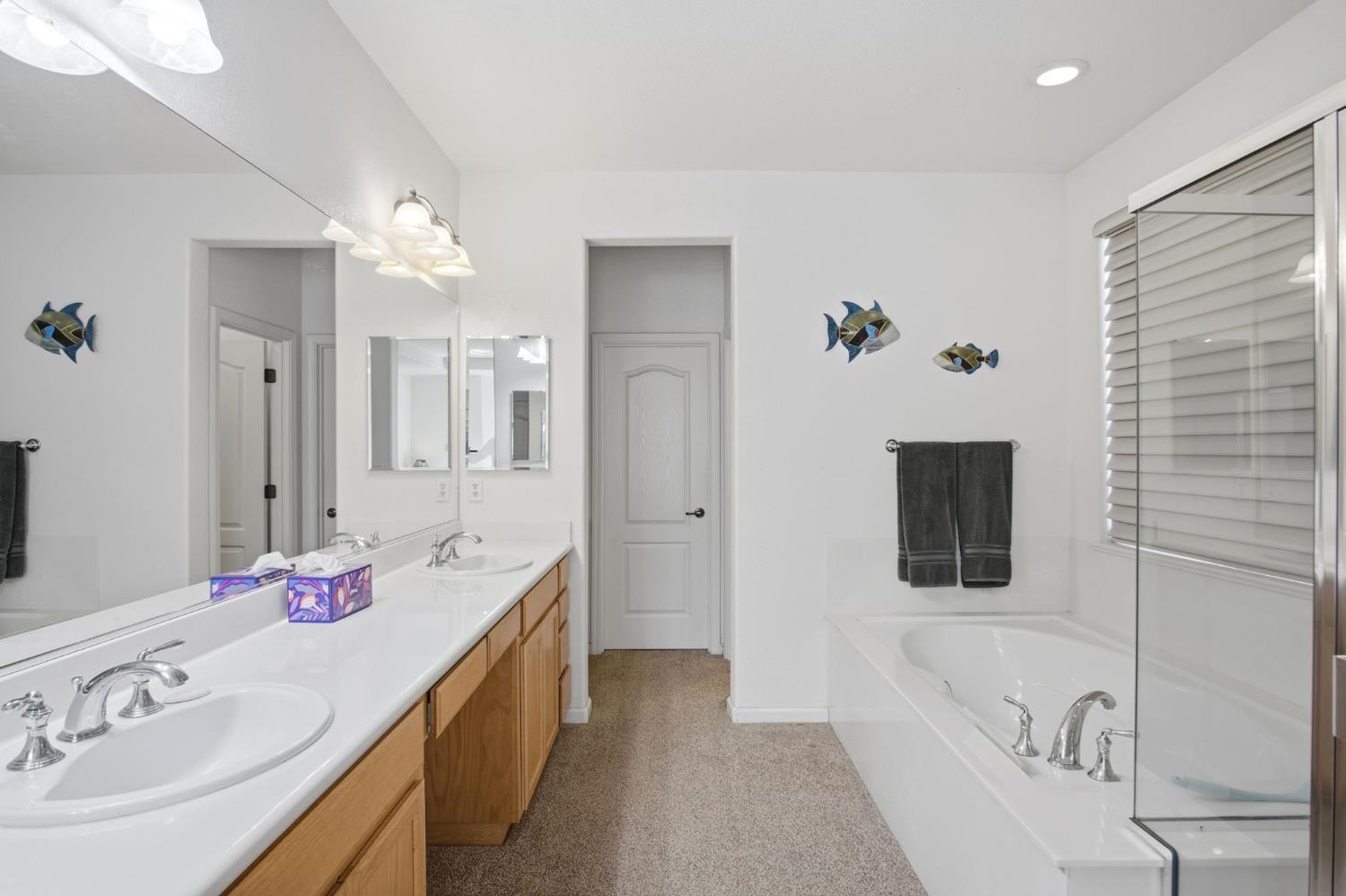 1950 Trail Way Turlock, CA 95382 - Photo 28 of 34