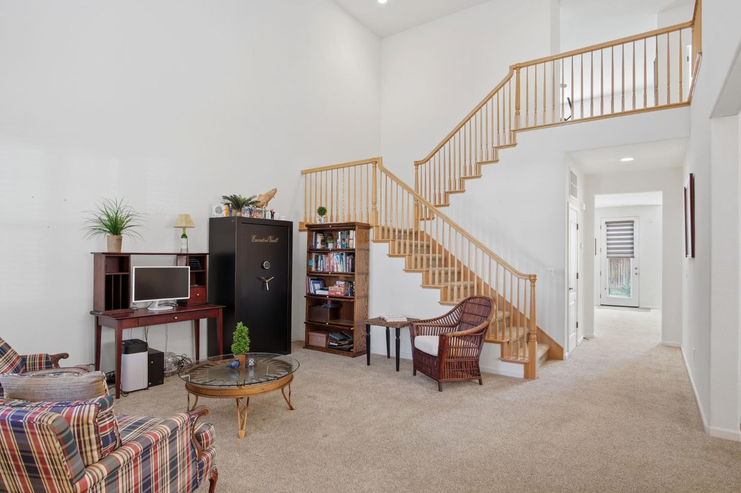 1950 Trail Way Turlock, CA 95382 - Photo 5 of 34