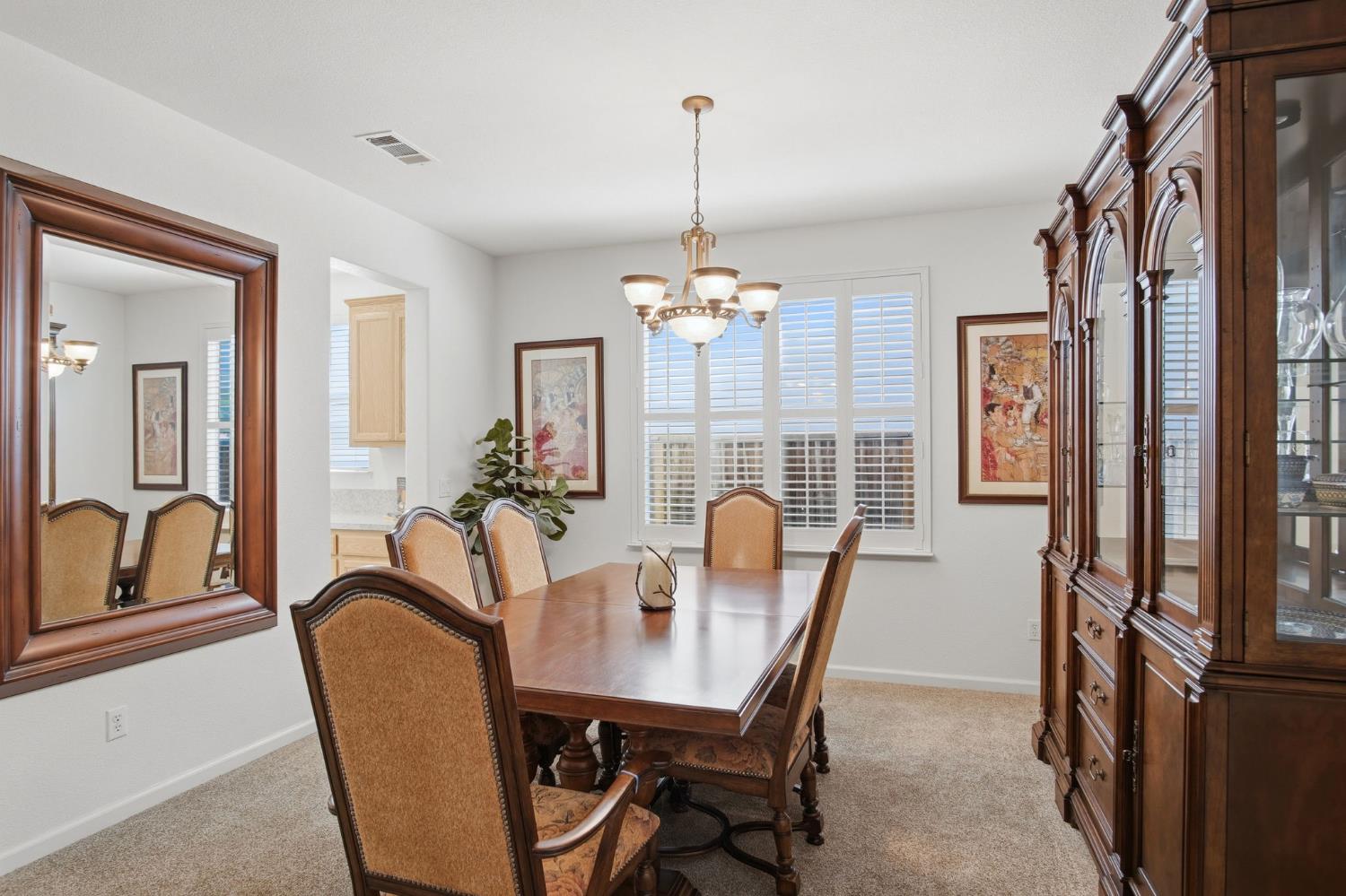 1950 Trail Way Turlock, CA 95382 - Photo 7 of 34