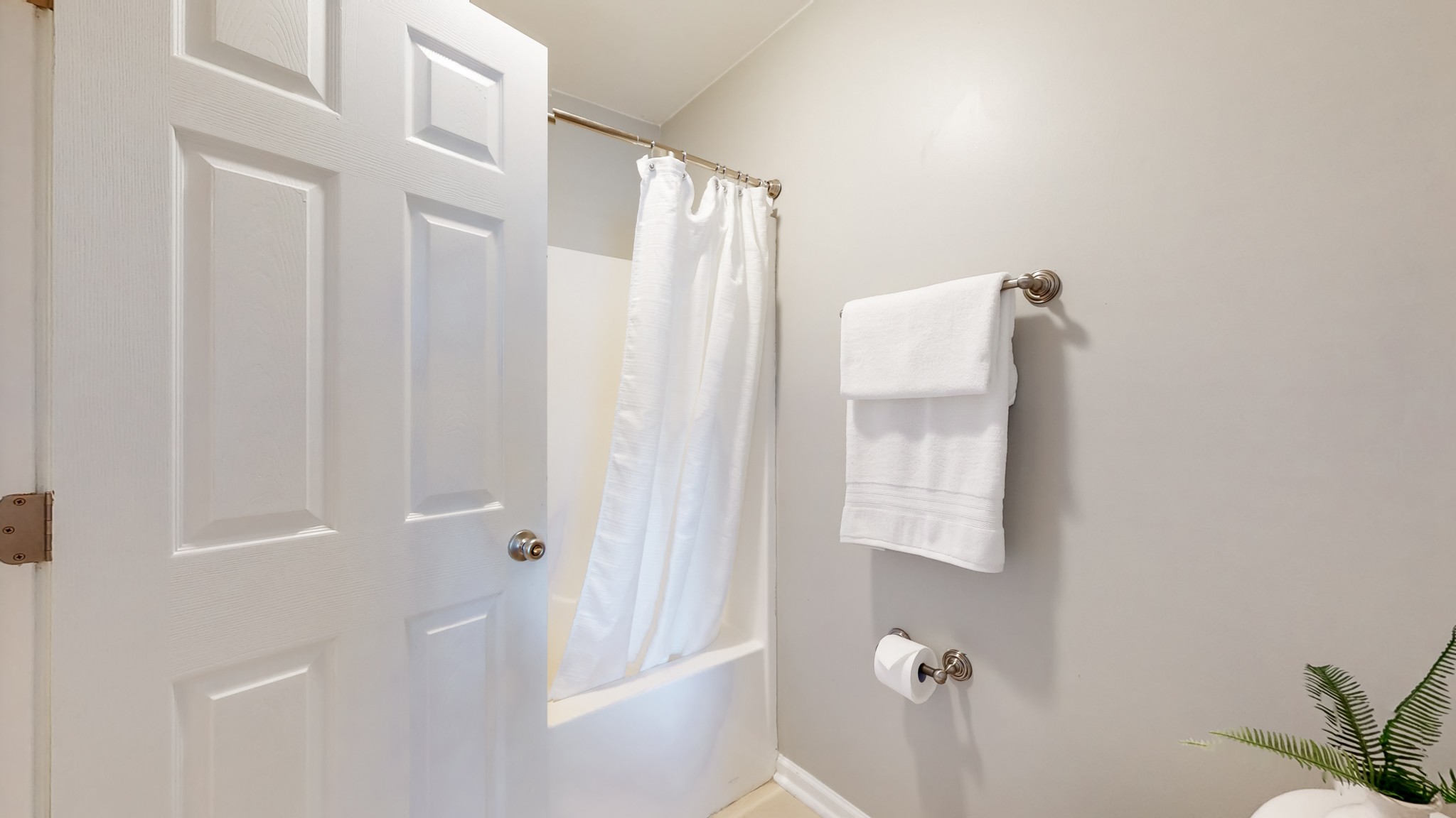 1101 Downs Boulevard, Unit 93 Franklin, TN 37064 - Photo 21 of 38 a bathroom with a shower