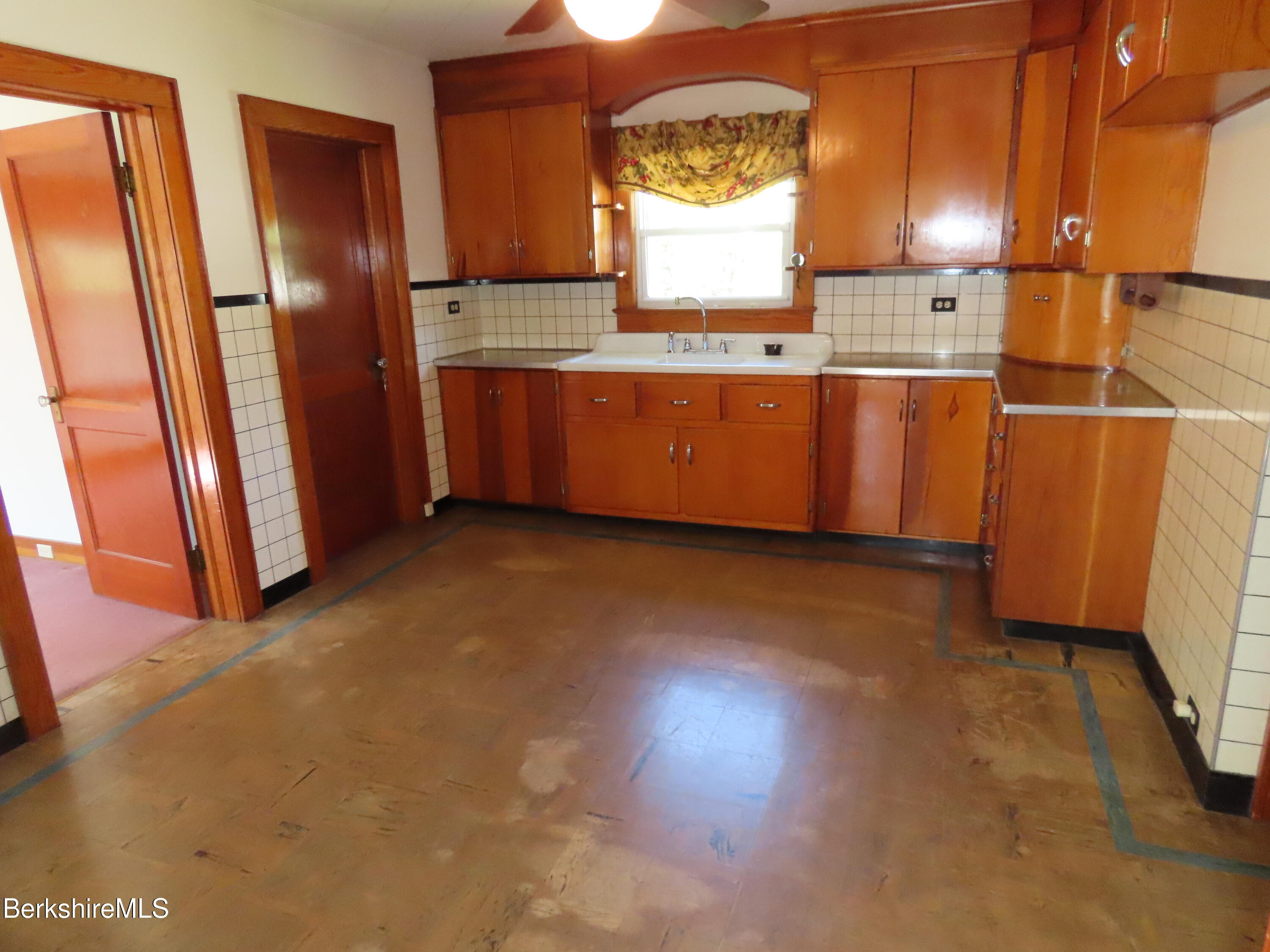 32 Valley Street Adams, MA 01220 - Photo 22 of 68 upstairs Kitchen