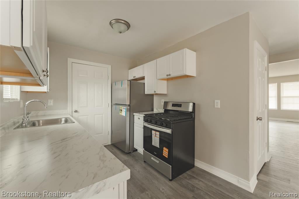 270 Franklin Road Pontiac, MI 48341 - Photo 18 of 46