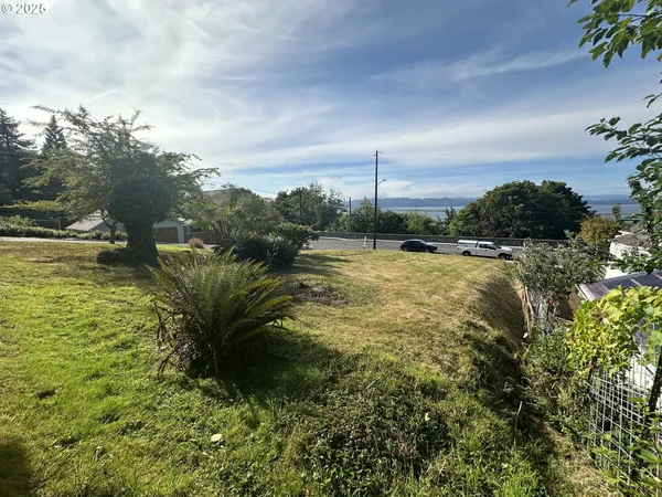 $142,000 | 0 19th Street, Astoria, OR 97103