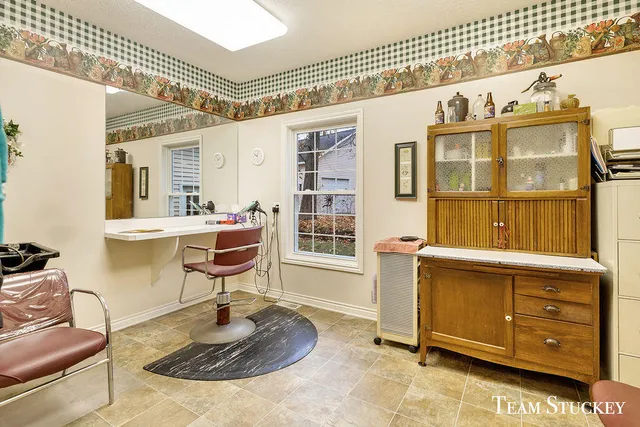 $690,000 | 8550 Garbow Court, Alto, MI 49302