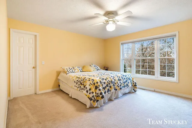 $690,000 | 8550 Garbow Court, Alto, MI 49302