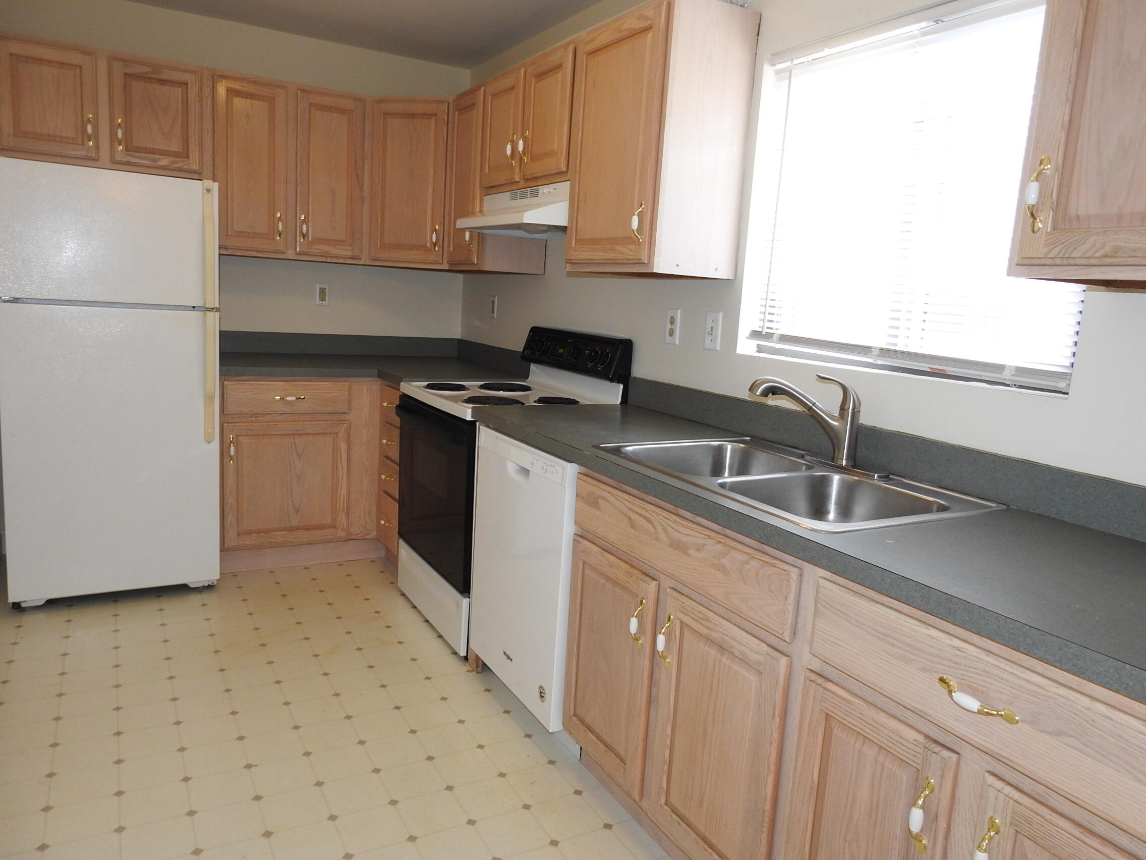 800 Bearses Way, Unit 4NF Hyannis, MA 02601 - Photo 6 of 18 DSCN8447