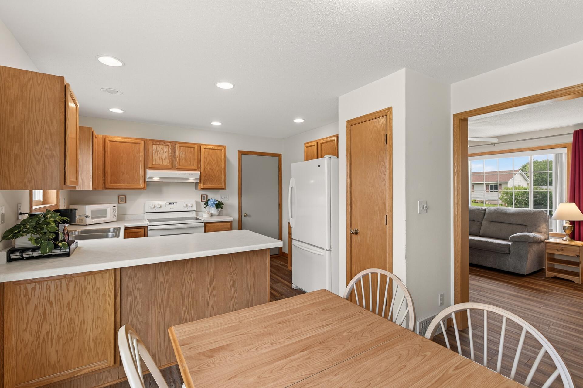 306 Aaron Street Star Prairie, WI 54026 - Photo 10 of 30