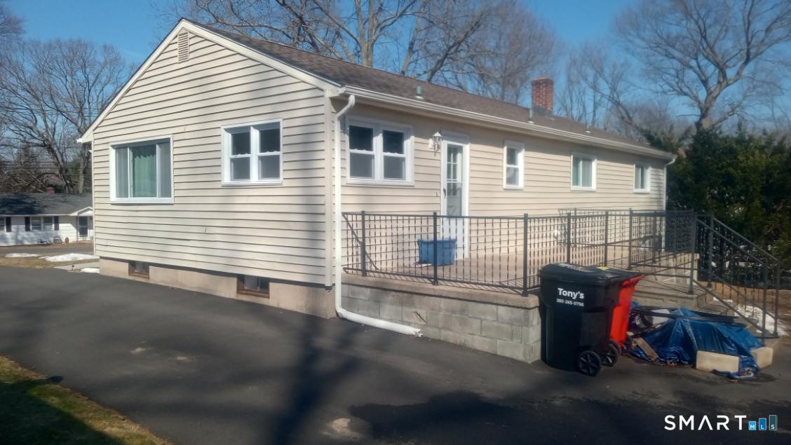 183 Amity Street Meriden, CT 06450 - Photo 7 of 40