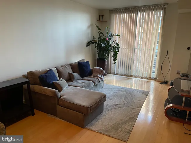 $2,150 | 1000 New Jersey Avenue Southeast, Unit 904, Washington, DC 20003