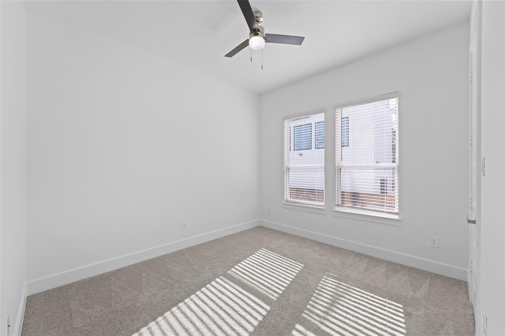 1320 Compton Street Dallas, TX 75203 - Photo 30 of 40