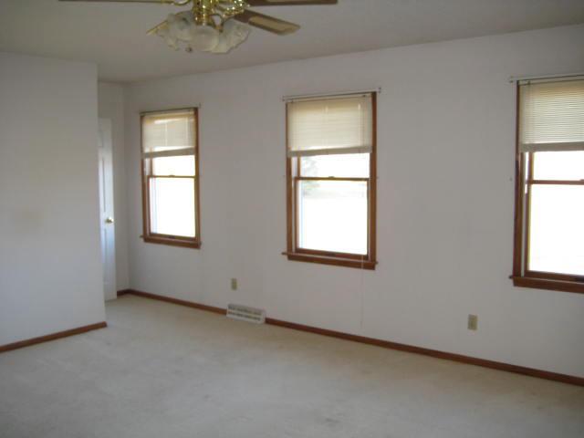 5661 Fairmount Road Newark, OH 43056 - Photo 6 of 6
