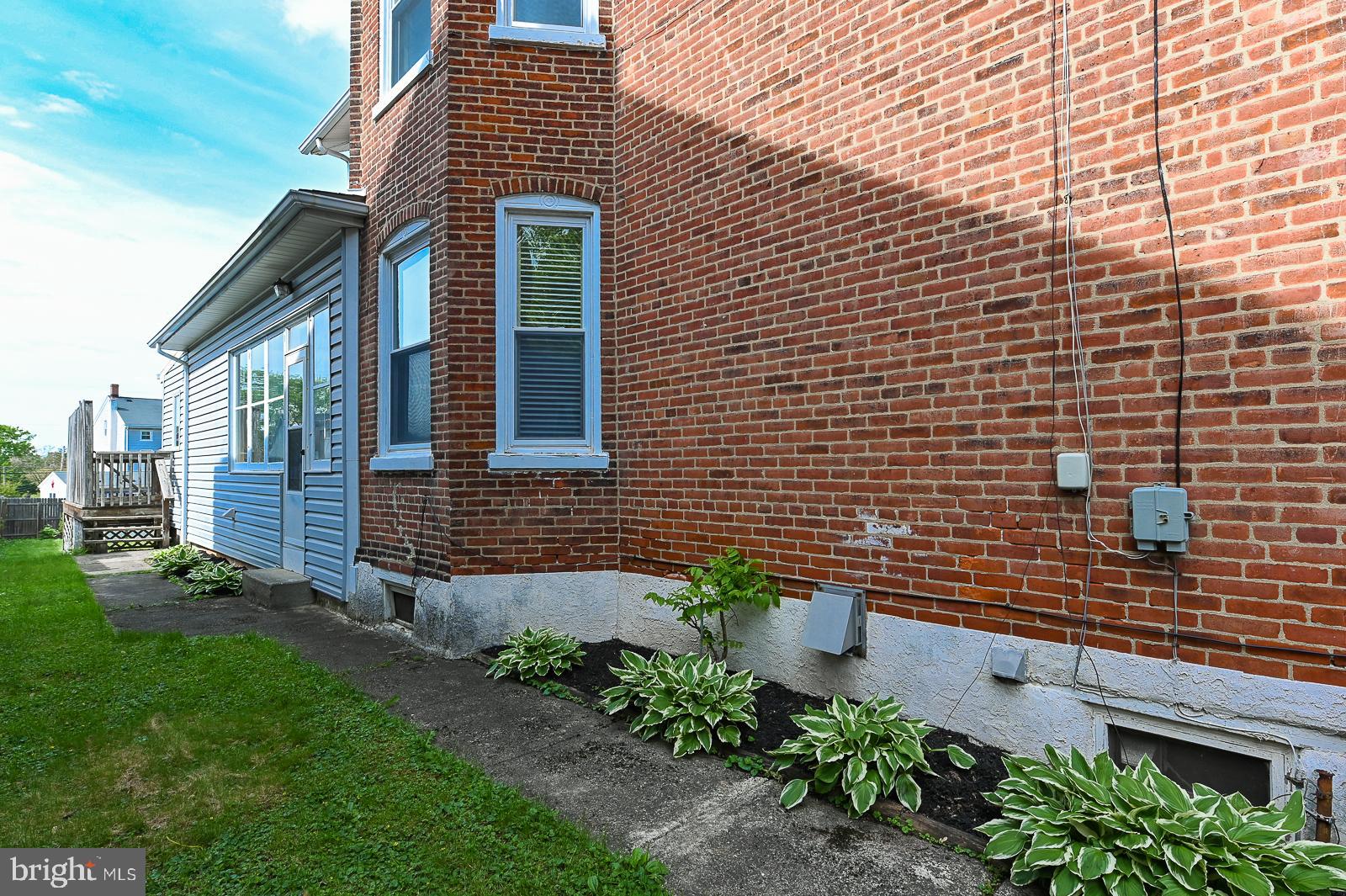 425 Broad Street Spring City, PA 19475 - Photo 4 of 22