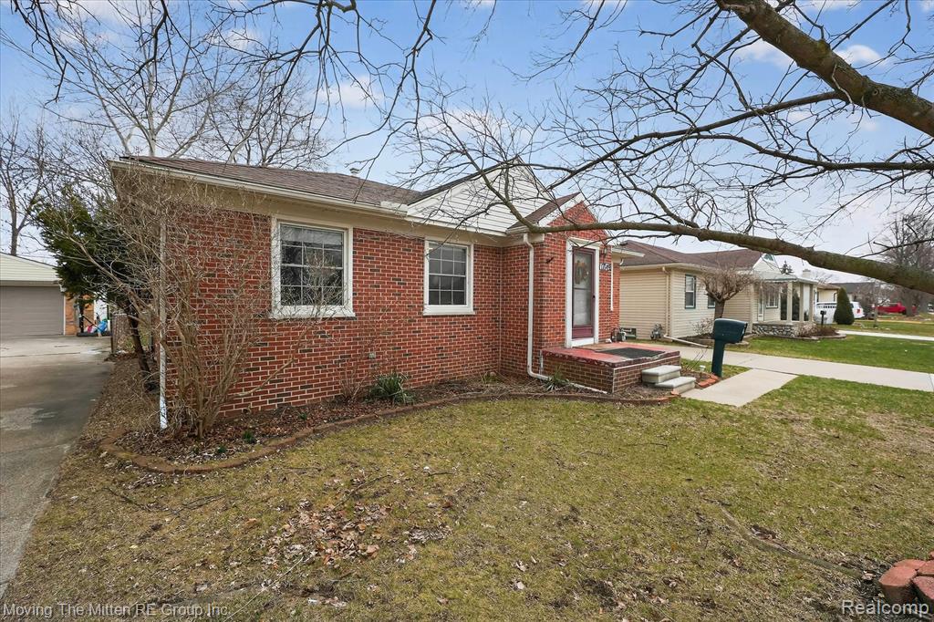 17049 Reno Street Riverview, MI 48193 - Photo 2 of 71
