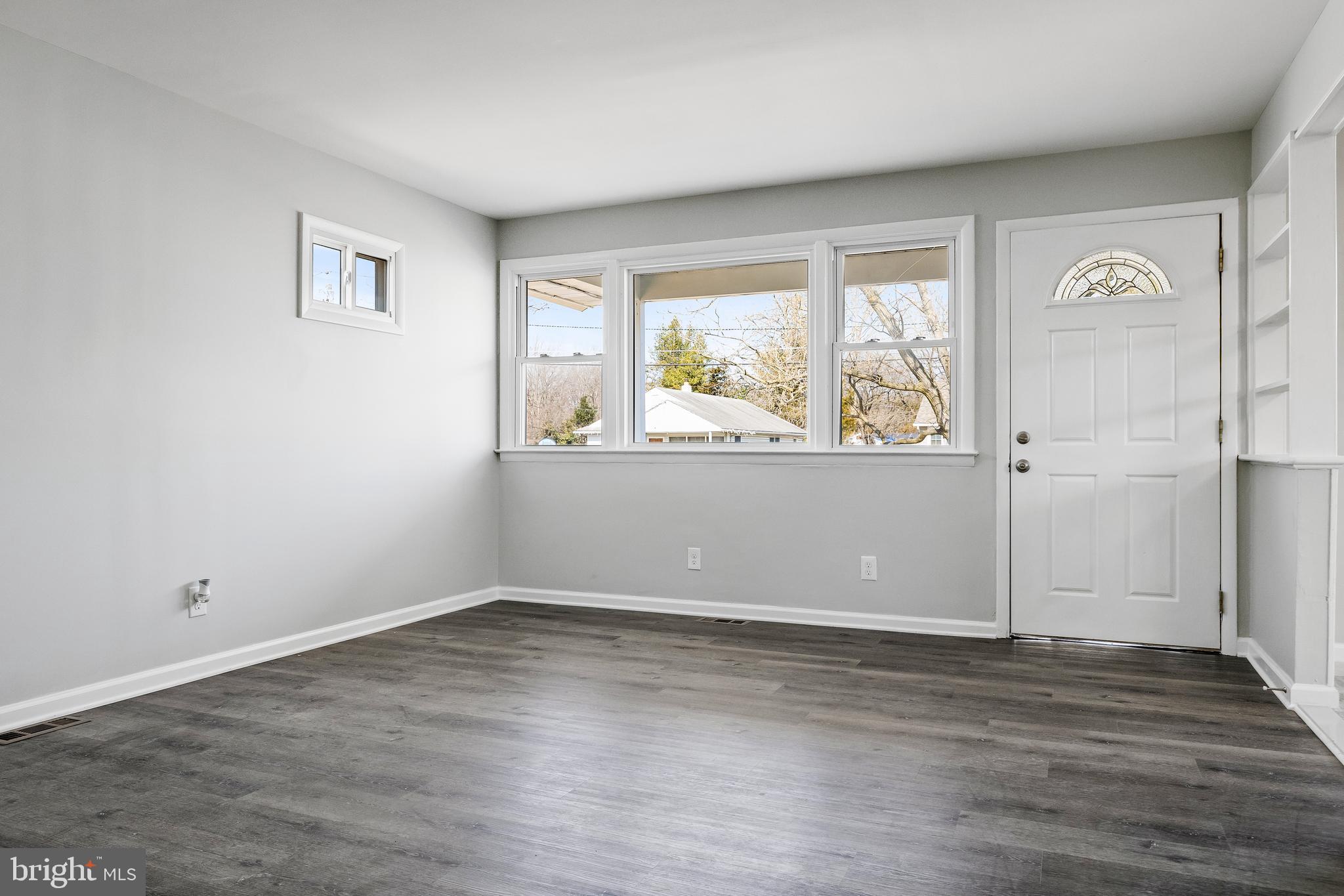 706 Jackson Avenue Magnolia, NJ 08049 - Photo 5 of 23