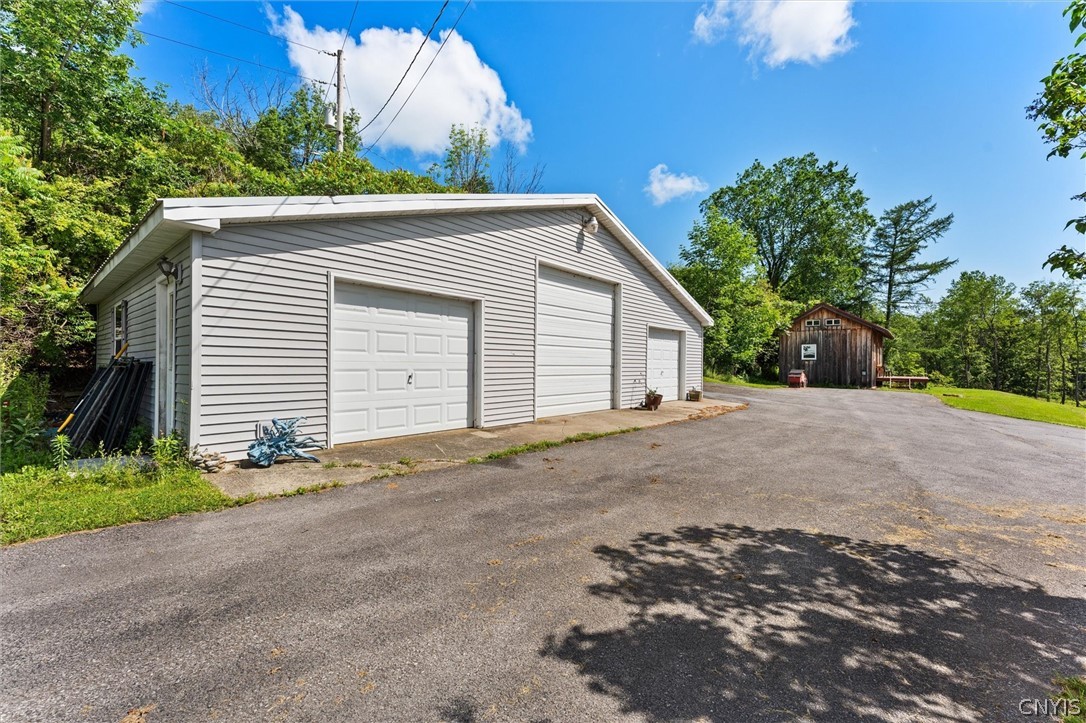 5550 Huntington Camp Road Eaton, NY 13334 - Photo 27 of 32 Garage