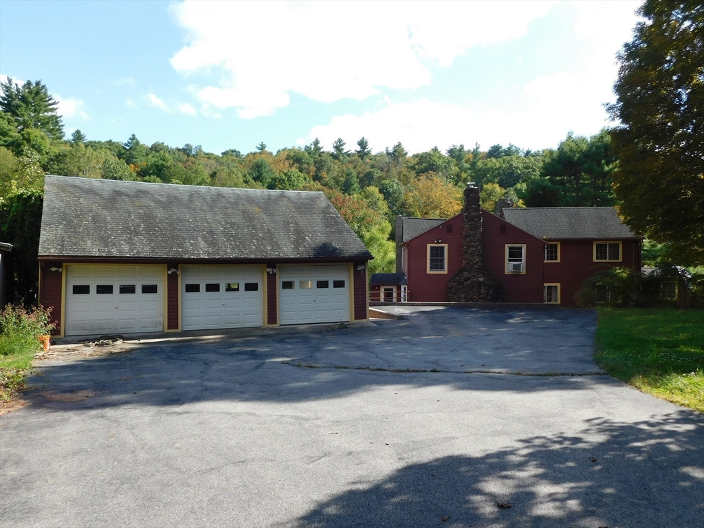 30 Little Rest Road Brimfield, MA 01010 - Photo 2 of 37