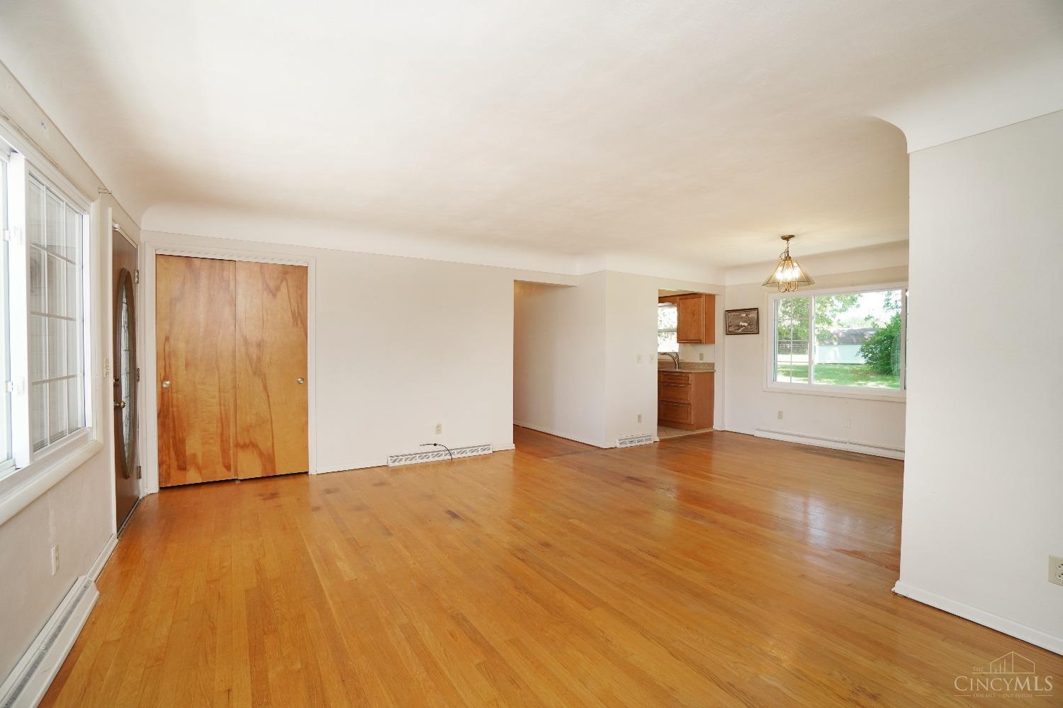 4586 Layhigh Road Hamilton, OH 45013 - Photo 14 of 60