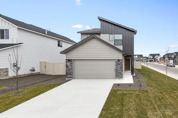$530,990 | 7458 West Trumbull Court, Eagle, ID 83616