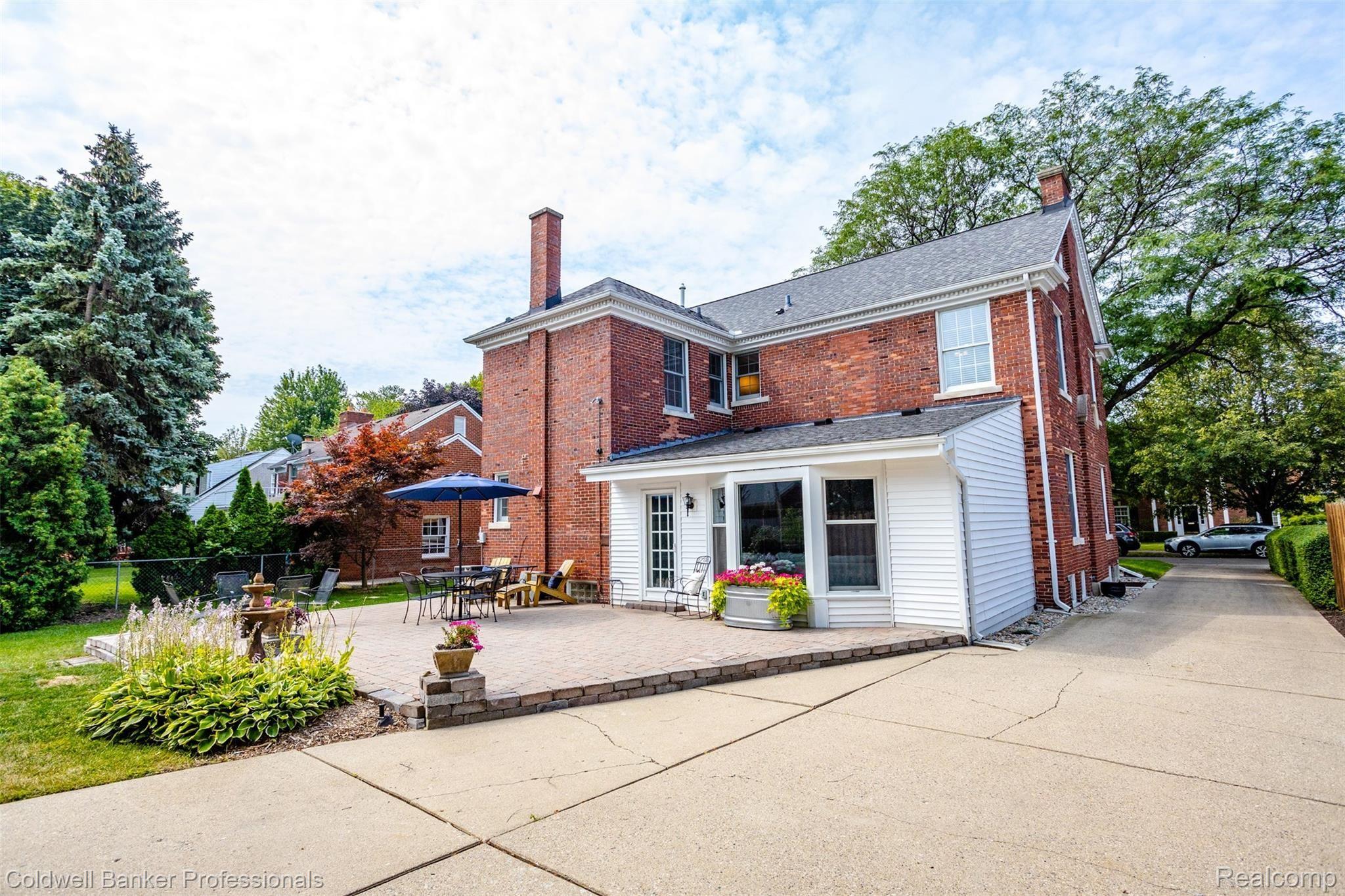 1142 Harvard Road Grosse Pointe, MI 48230 - Photo 45 of 54 1142 Harvard S048.jpg