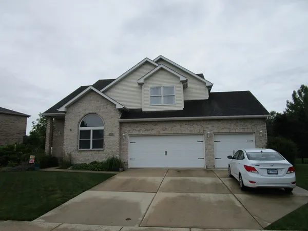 $450,000 | 1716 Kingtree Drive, Morris, IL 60450