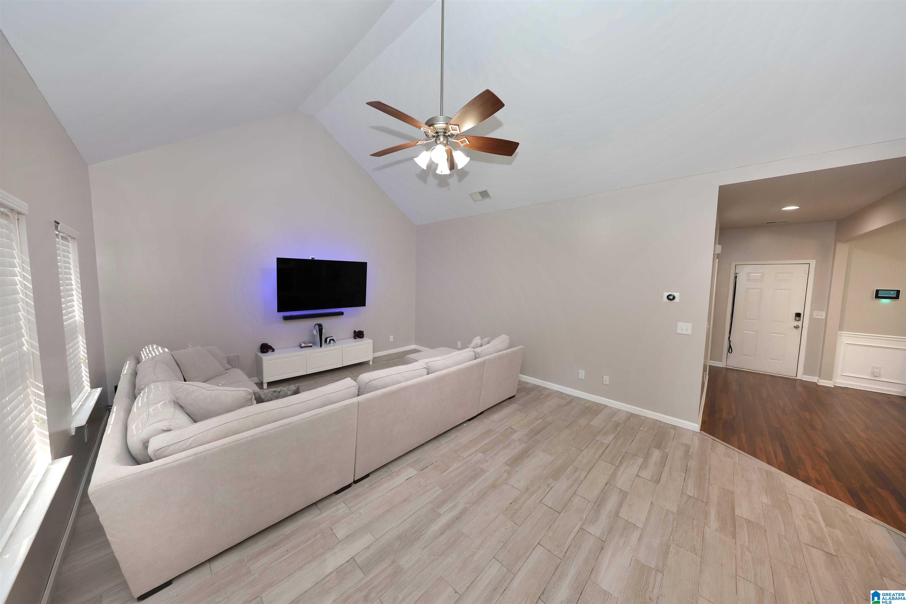 5004 Harrison Street Anniston, AL 36201 - Photo 5 of 32